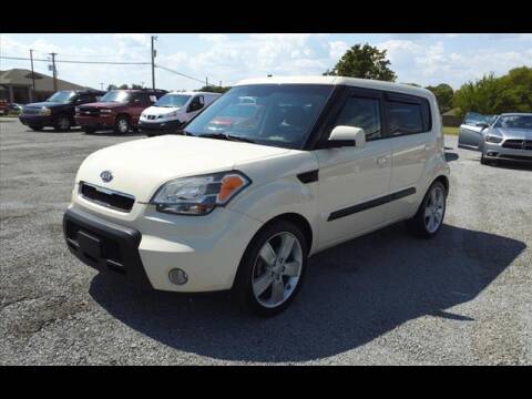 2010 Kia Soul for sale at Ernie Cook and Son Motors in Shelbyville TN