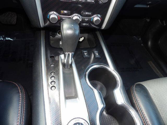 2019 Nissan Pathfinder SV