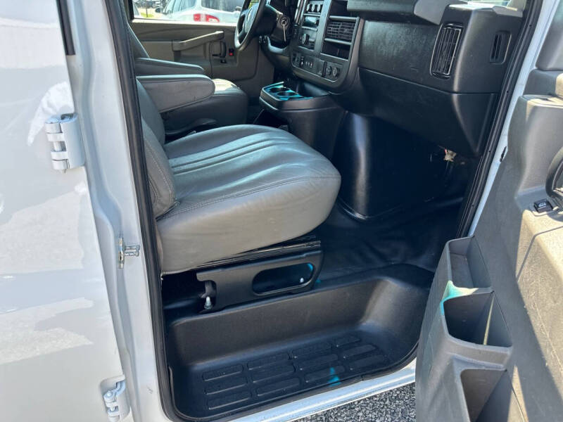 2019 Chevrolet Express 2500