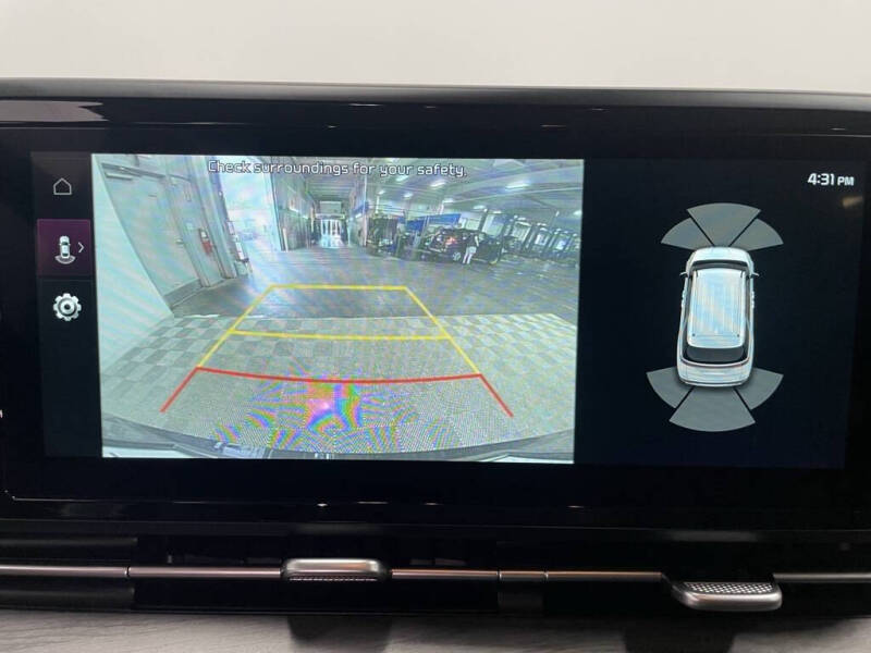 2024 Kia Carnival EX