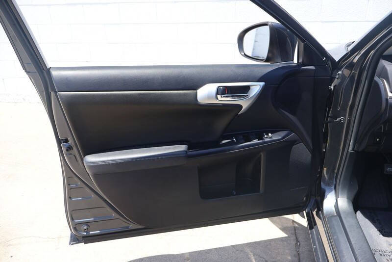 2011 Lexus CT 200h Premium