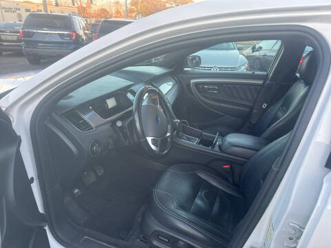 2015 Ford Taurus SEL