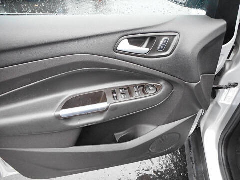 2016 Ford C-MAX Hybrid SE