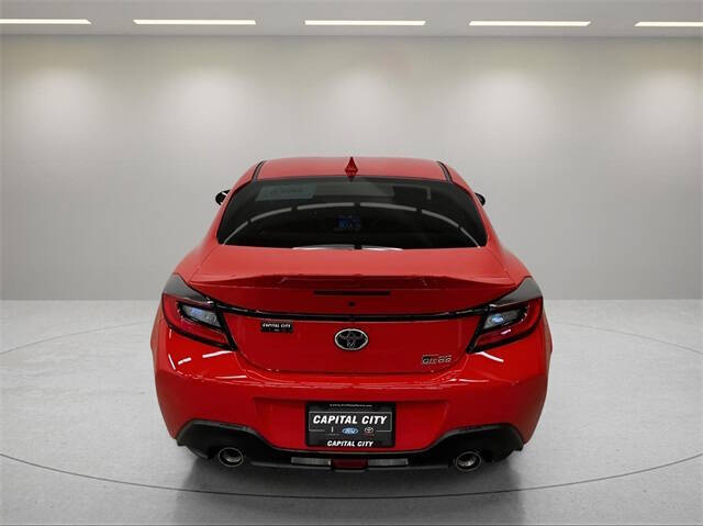 2025 Toyota GR86 Premium