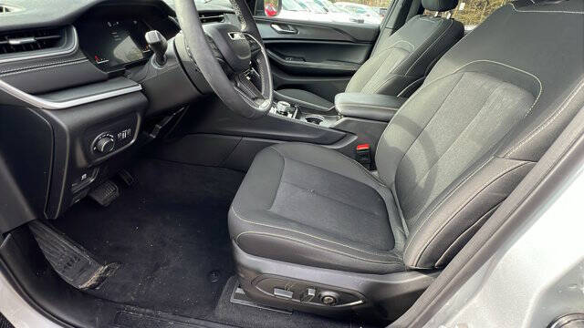 2024 Jeep Grand Cherokee Laredo X