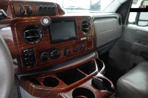 2013 Ford E-Series E-350 SD
