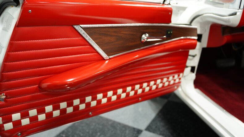 1955 Ford Thunderbird