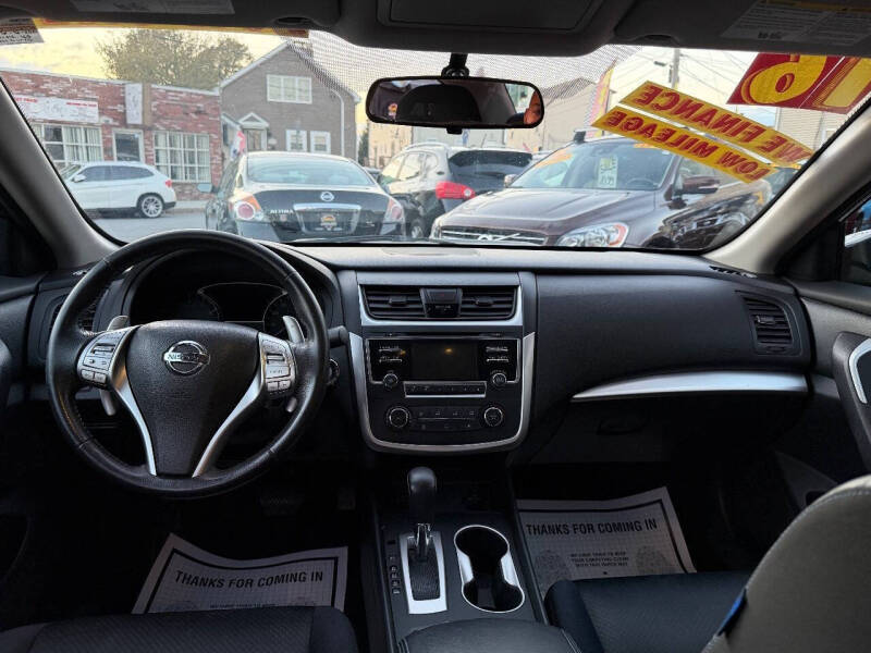 2016 Nissan Altima 2.5 SR