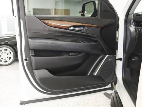 2015 Cadillac Escalade Luxury