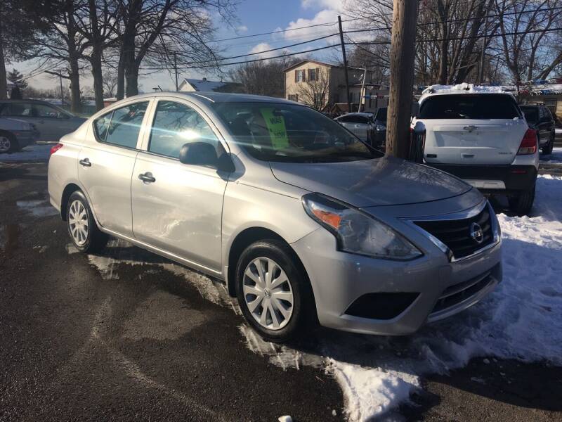 2015 Nissan Versa for sale at Antique Motors in Plymouth IN