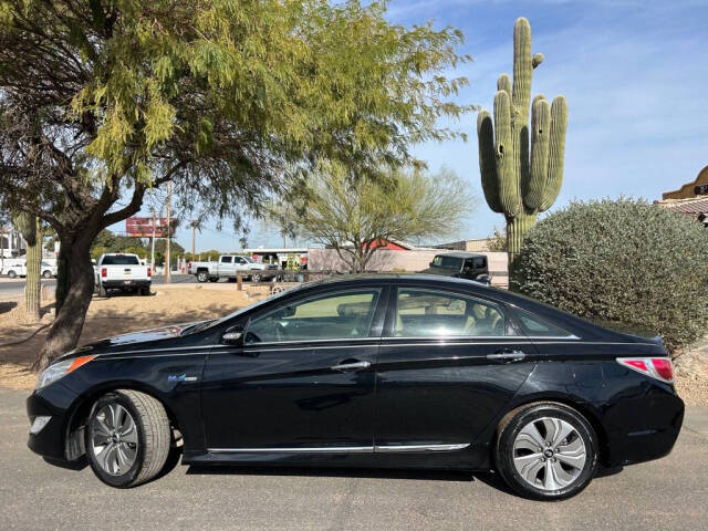 2013 Hyundai SONATA Hybrid for sale at Big 3 Automart At Double H Auto Ranch in QUEEN CREEK, AZ