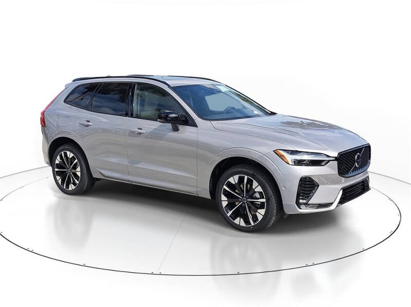 2026 Volvo XC60 B5 Plus