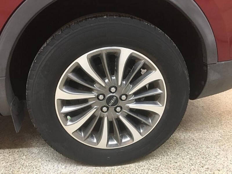 2019 Lincoln Nautilus Select