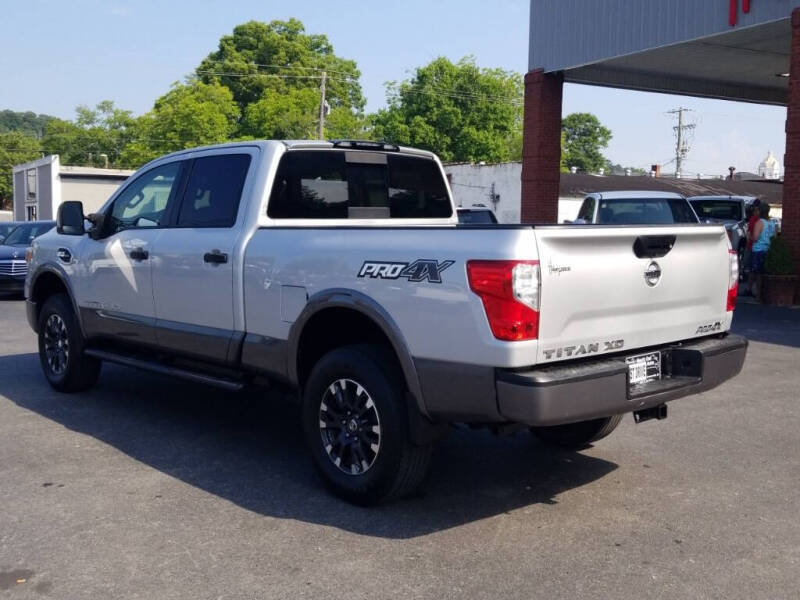 2017 Nissan Titan XD PRO-4X