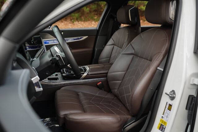 2024 BMW i7 eDrive50