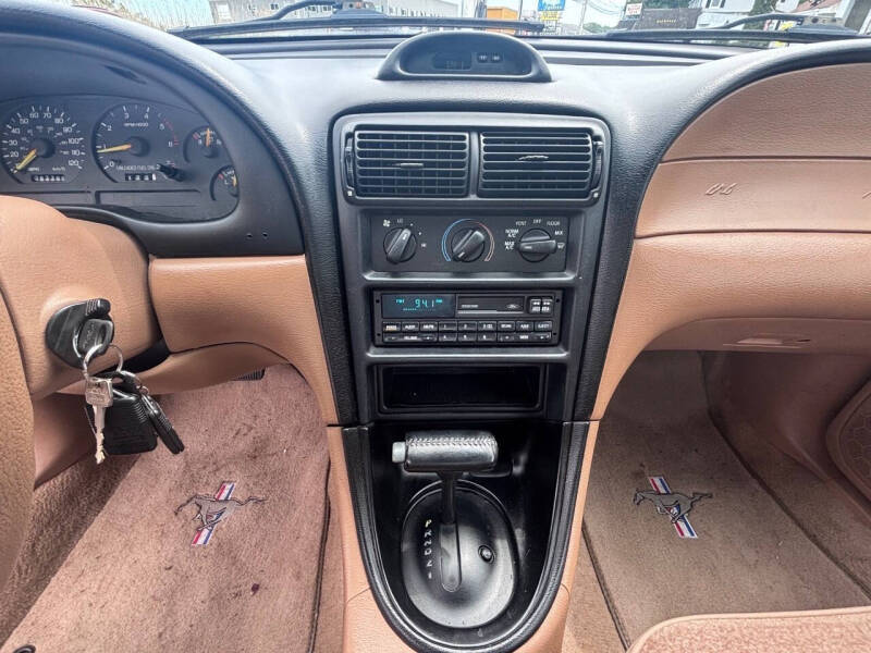 1995 Ford Mustang