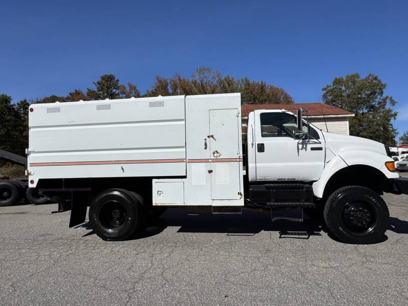 2005 Ford F-750 Super Duty