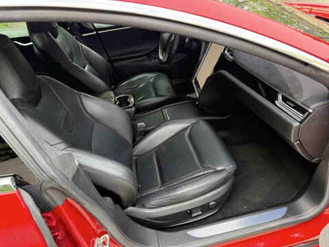 2016 Tesla Model S 90D