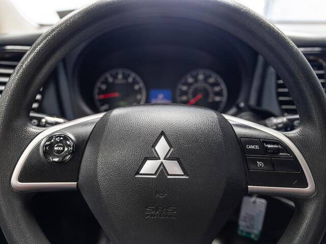 2014 Mitsubishi Outlander ES