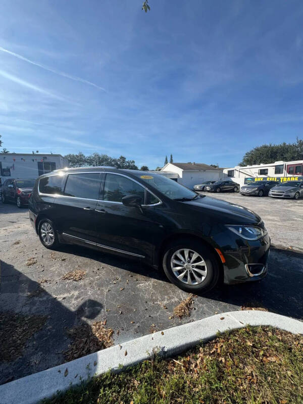 2018 Chrysler Pacifica Touring L