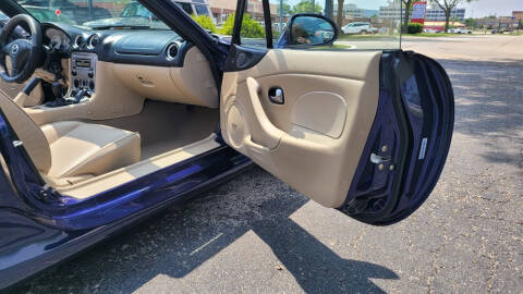 2004 Mazda MX-5 Miata LS