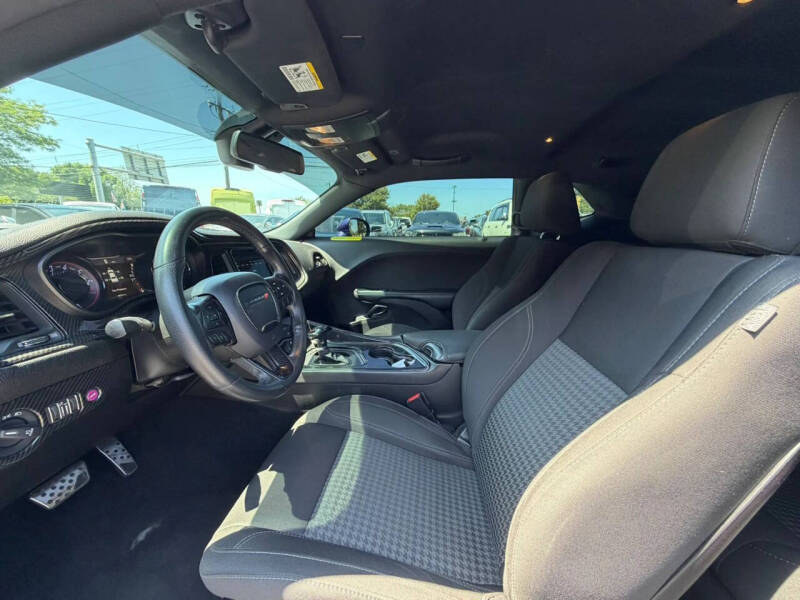2019 Dodge Challenger SXT