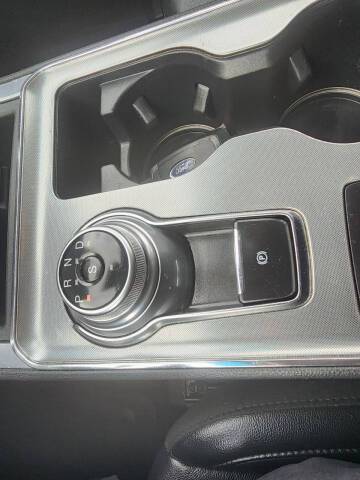 2022 Ford Edge Titanium