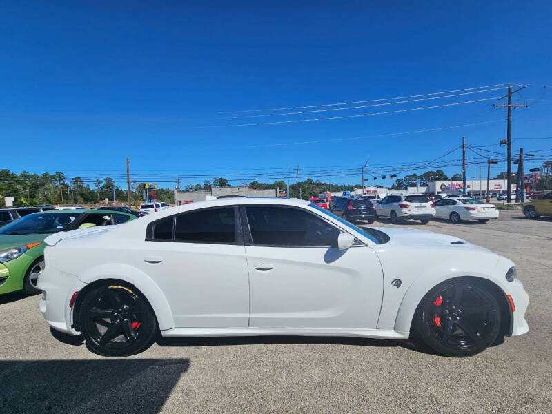 2018 Dodge Charger null photo 4