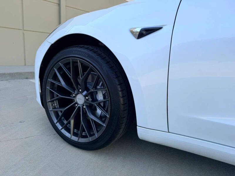 2019 Tesla Model 3 Standard Range Plus