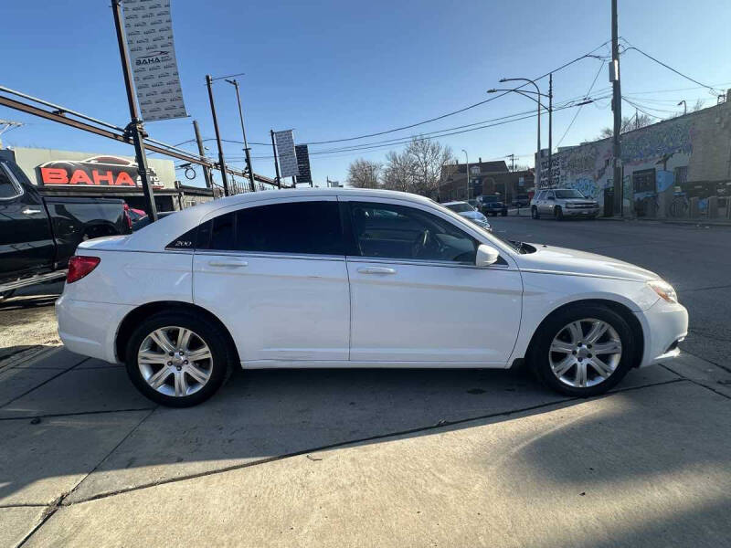 2013 Chrysler 200 Touring