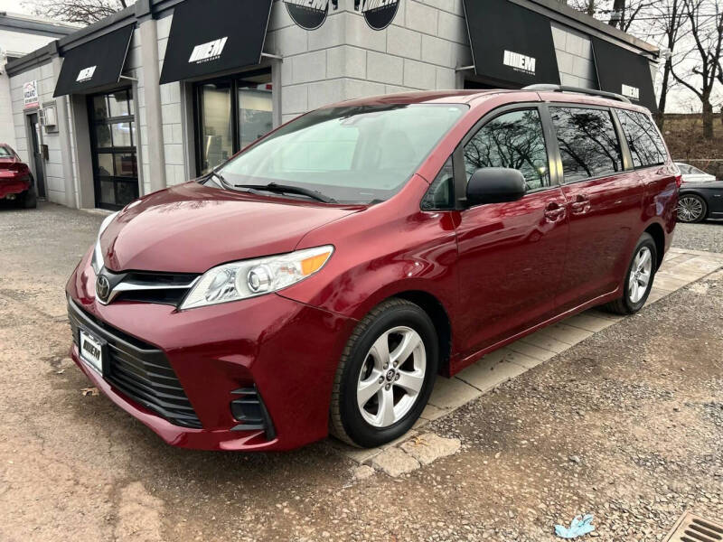 2018 Toyota Sienna