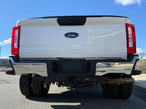 2025 Ford F-350 Super Duty XLT