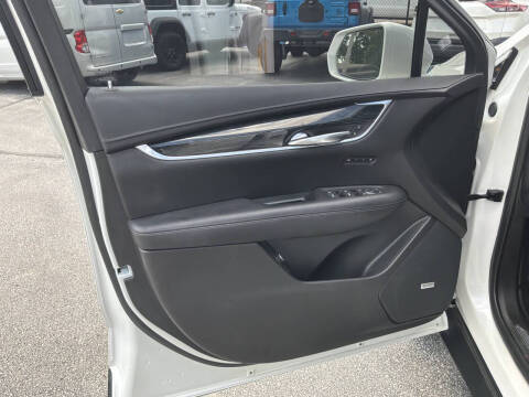 2020 Cadillac XT5 Premium Luxury