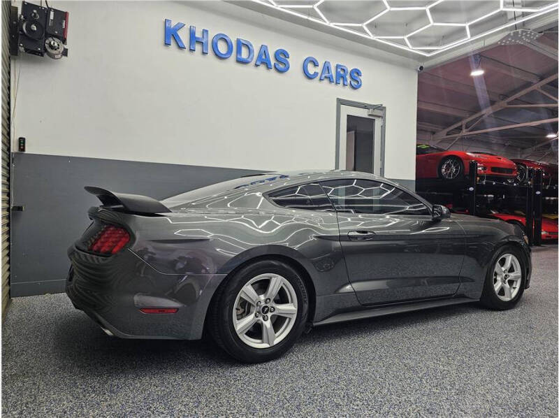 2016 Ford Mustang V6