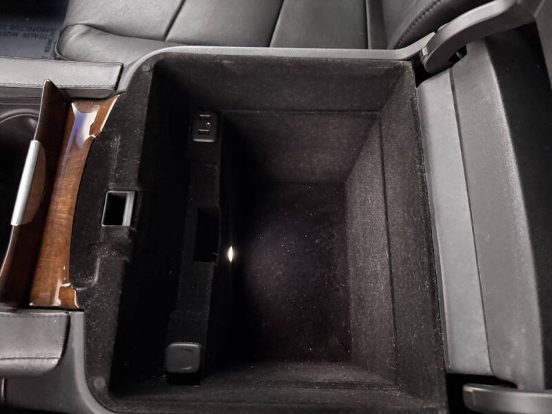 2016 Cadillac Escalade ESV Premium Collection