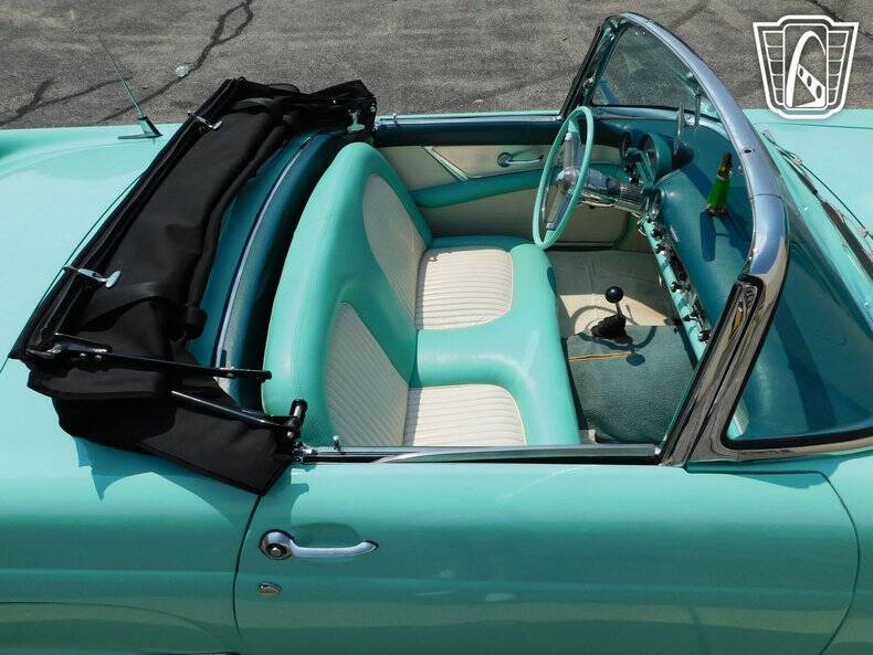 1955 Ford Thunderbird