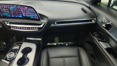2024 Cadillac LYRIQ Tech