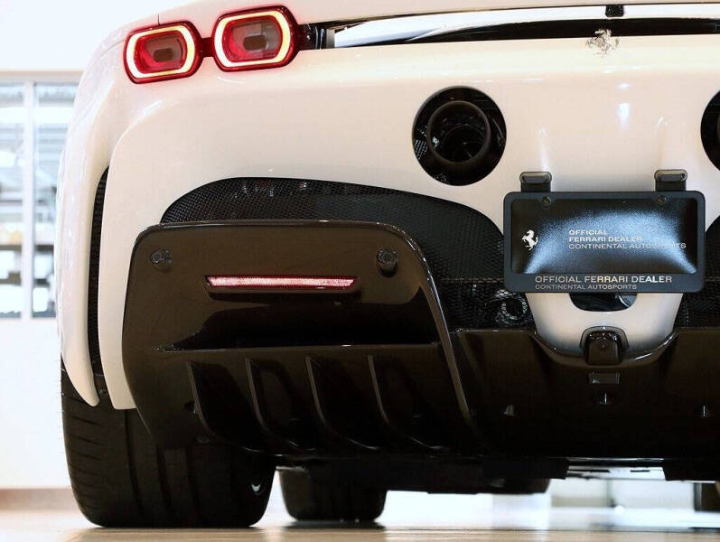 2024 Ferrari SF90 Spider