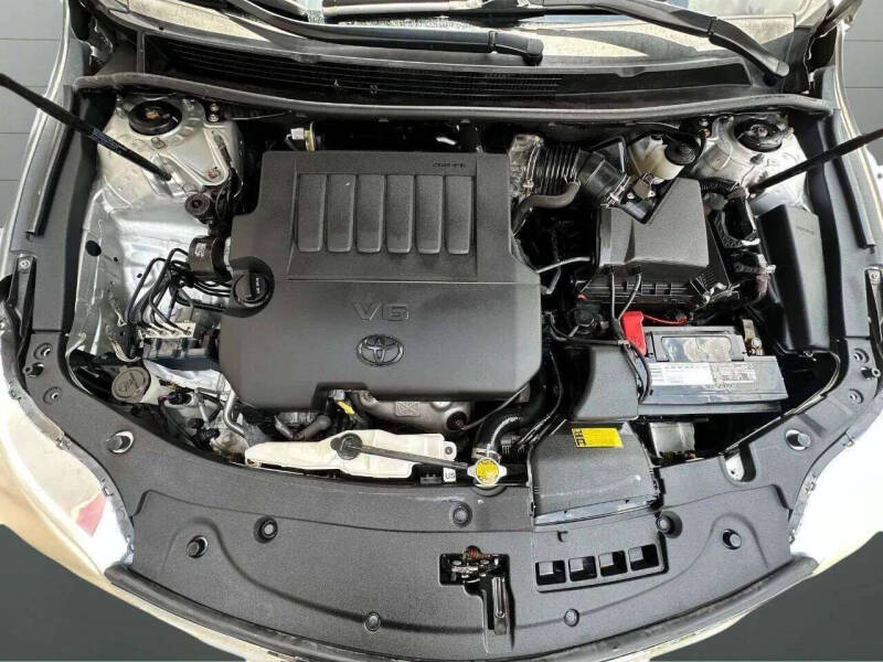 2013 Toyota Avalon XLE