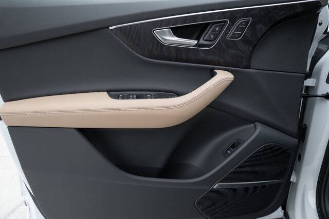 2025 Audi Q7 quattro Premium Plus 45 TFSI