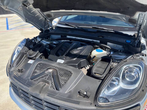2018 Porsche Macan S