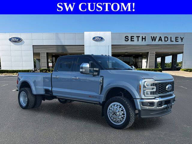 2025 Ford F-450 Super Duty King Ranch's photo