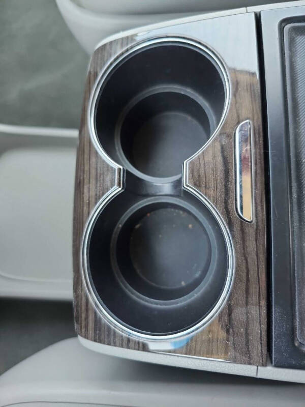 2017 Toyota Sienna XLE 7-Passenger