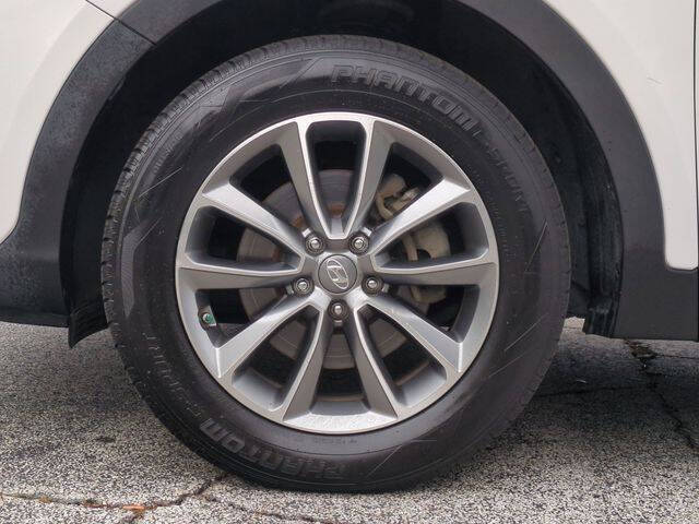 2018 Hyundai Santa Fe SE