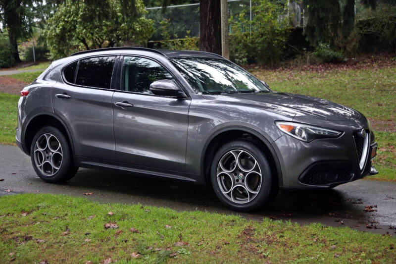2018 Alfa Romeo Stelvio Sport