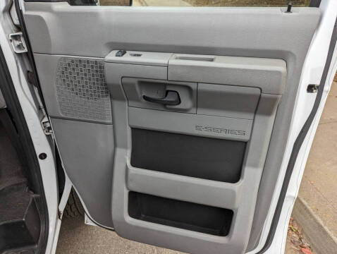 2014 Ford E-Series E-150