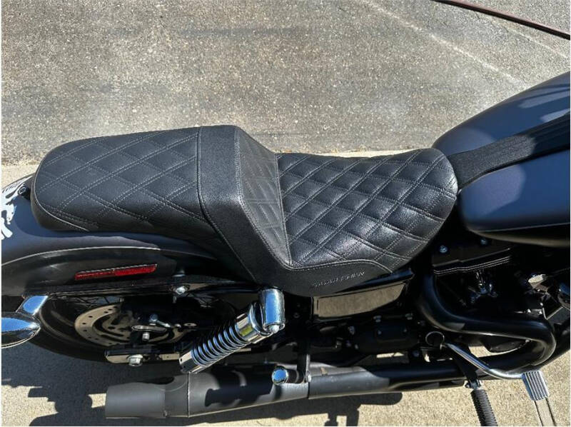 2017 Harley-Davidson FXDB103 / Dyna Street Bob