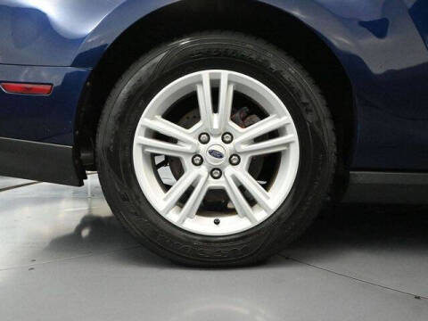 2012 Ford Mustang V6