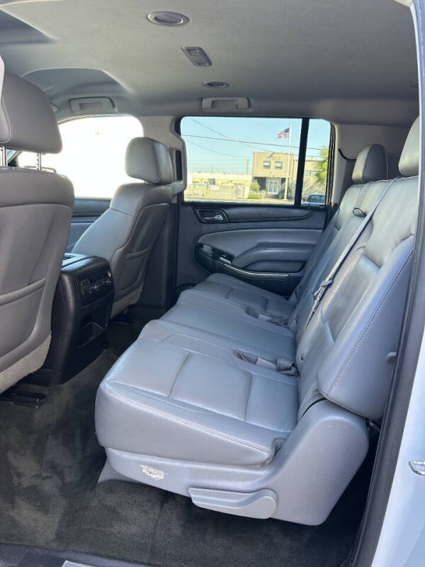 2015 Chevrolet Suburban LT