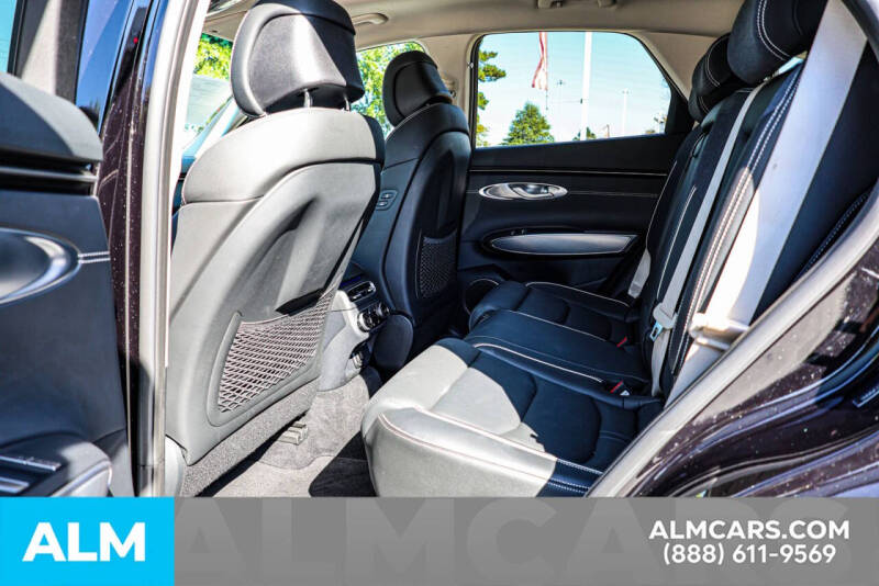 2024 Genesis Electrified GV70